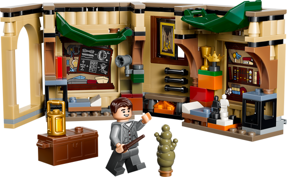 Hogwarts™ Castle: Room of Requirement GWP