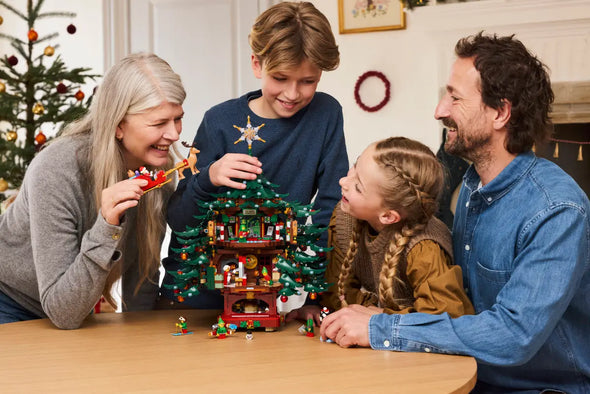 Family Christmas Tree Decoration