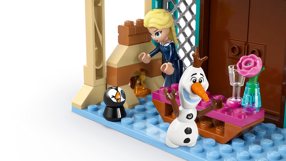 Arendelle Frozen Castle