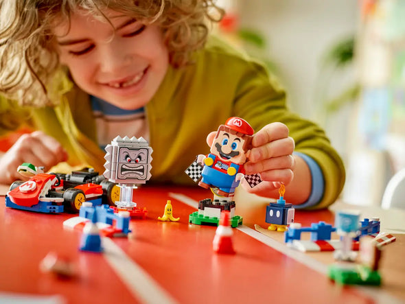 Mario Kart™ – Interactive LEGO® Mario™ & Standard Kart