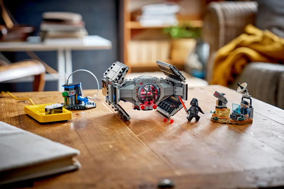 SMART Play™: Darth Vader's TIE Fighter™