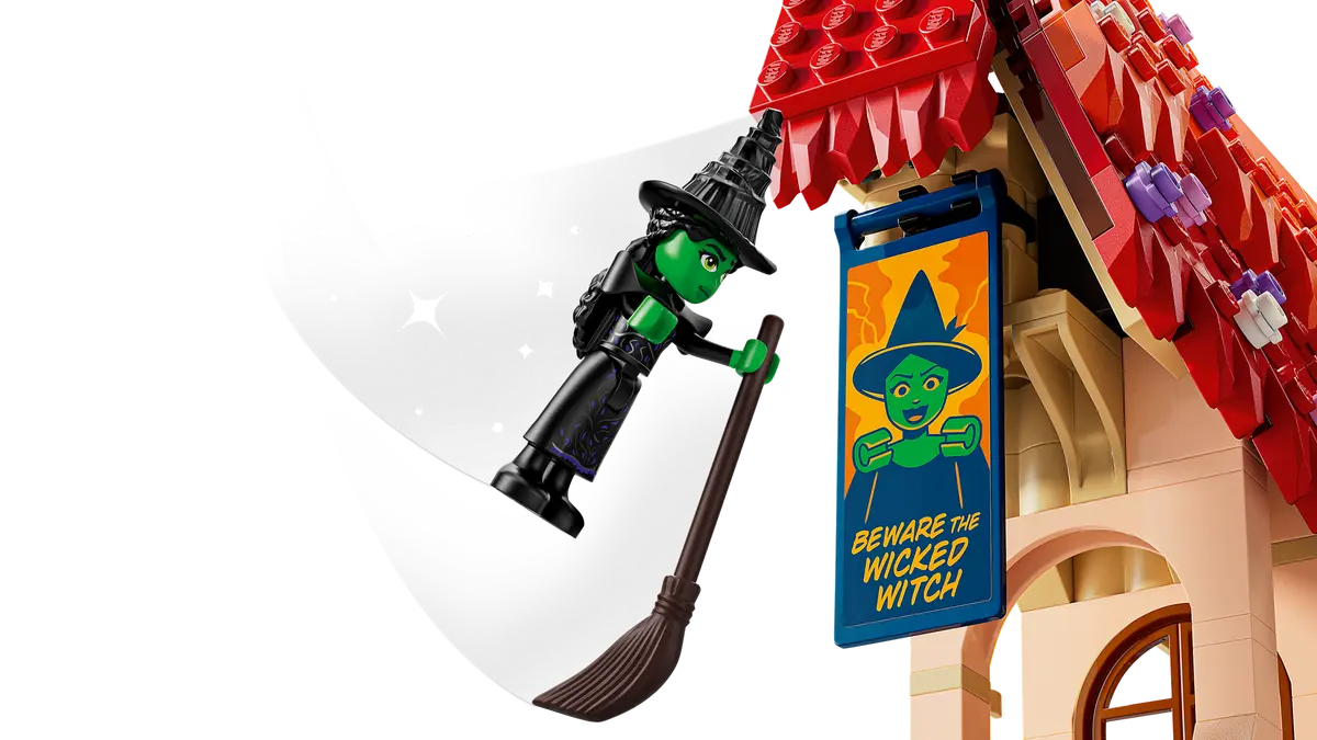 Glinda & Elphaba Visit Munchkinland