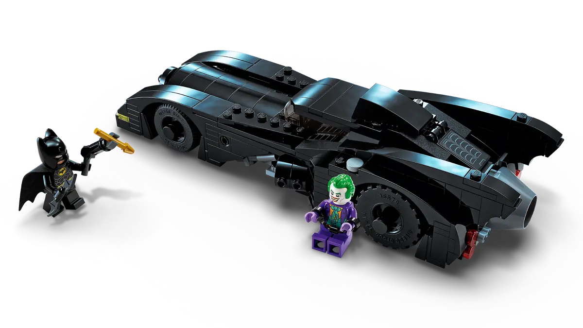 Batmobile™: Batman™ vs. The Joker™ Chase – Dreamworld LEGO Store