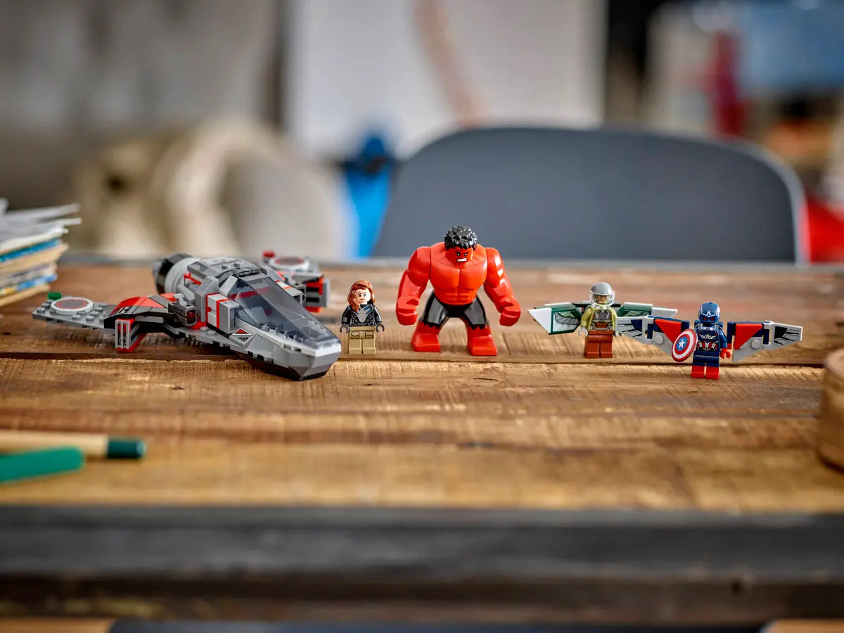 Captain America vs. Red Hulk Battle