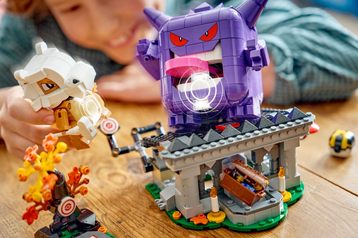SMART Play™: Cubone and Gengar's Spooky Showdown
