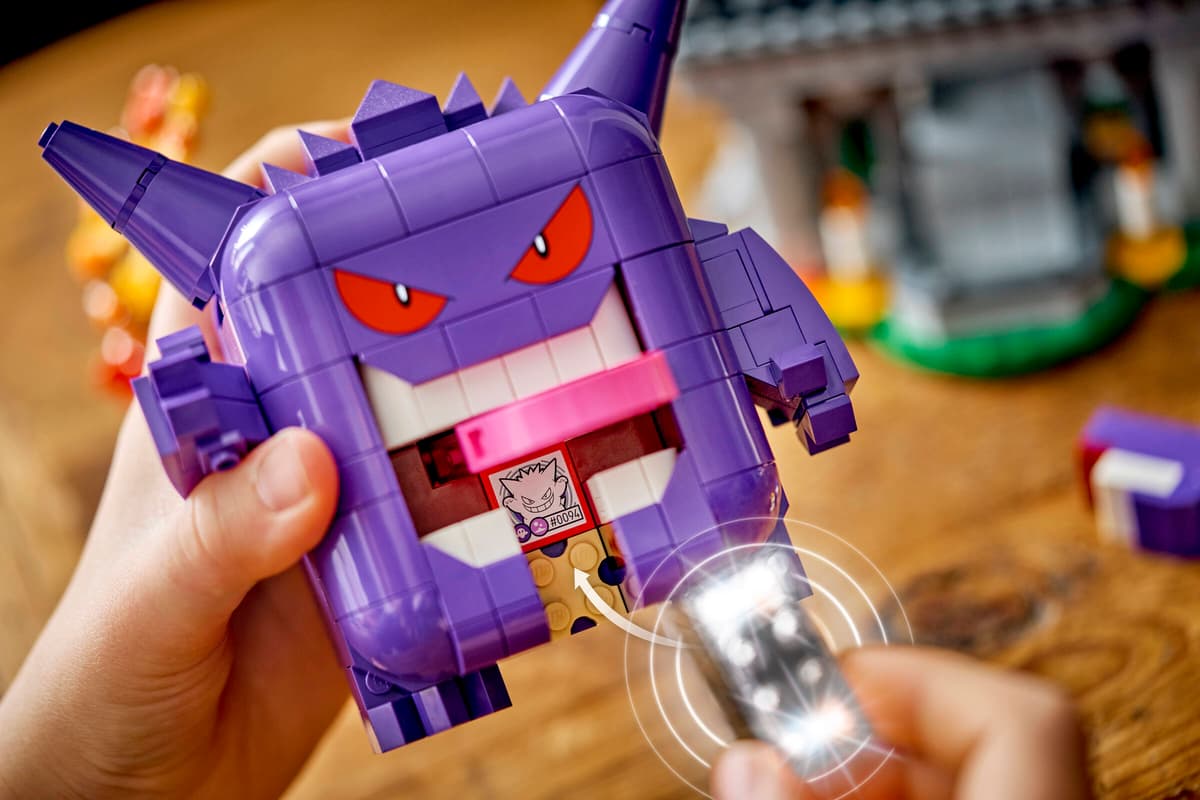 SMART Play™: Cubone and Gengar's Spooky Showdown