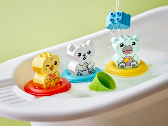 Bath Time Fun: Floating Animal Train