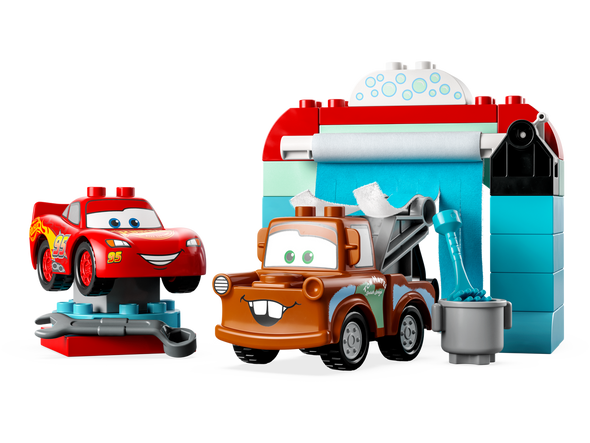 Lightning McQueen & Mater's Car Wash Fun